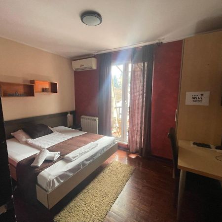 Vila Senjak Belgrad Exteriör bild